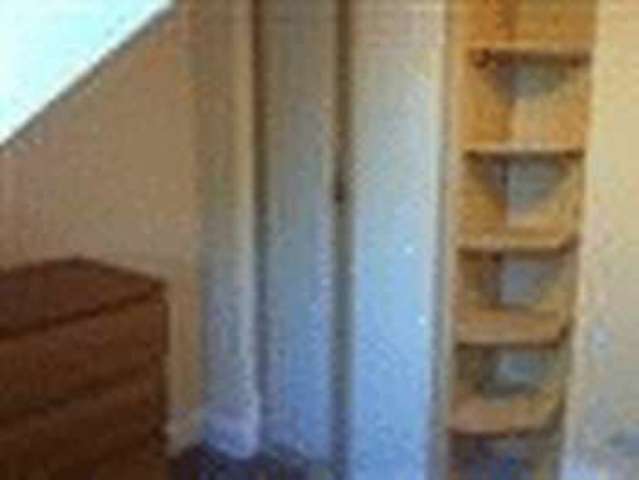  Image of 1 bedroom Flat to rent in Park Avenue Ilford IG1 at Park Avenue  Ilford, IG1 4RS