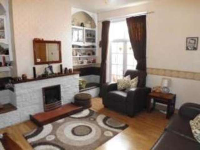  Image of 4 bedroom Semi-Detached house for sale in Park Avenue Worcester WR3 at Worcester Worcestershire Claines, WR3 7AH