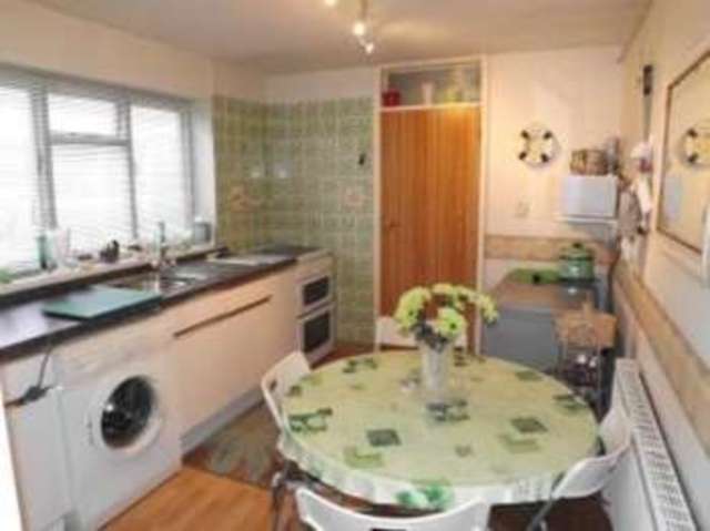 Image of 4 bedroom Semi-Detached house for sale in Park Avenue Worcester WR3 at Worcester Worcestershire Claines, WR3 7AH