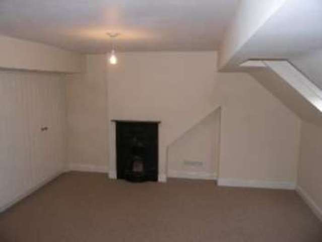  Image of 1 bedroom Flat to rent in Park Lane Macclesfield SK11 at Park Lane Flat 4 MACCLESFIELD, SK11 8AE