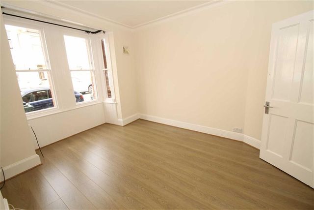  Image of 2 bedroom Property for sale in Payne Avenue Hove BN3 at Payne Avenue Hove Hove, BN3 5HB