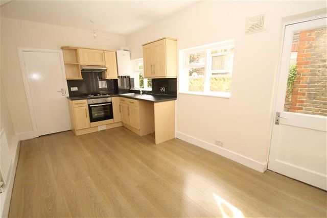  Image of 2 bedroom Property for sale in Payne Avenue Hove BN3 at Payne Avenue Hove Hove, BN3 5HB