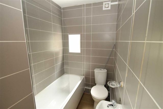  Image of 2 bedroom Property for sale in Payne Avenue Hove BN3 at Payne Avenue Hove Hove, BN3 5HB