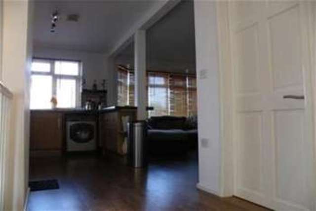  Image of 1 bedroom Flat to rent in Penhill Road Lancing BN15 at Lancing, BN15 8HG
