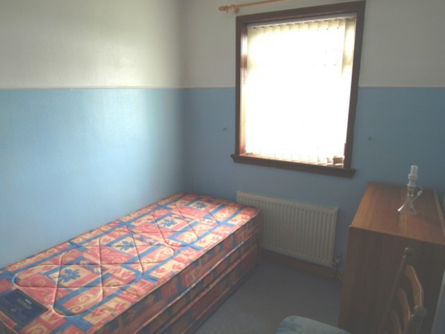  Image of 3 bedroom Terraced house to rent in Pentland Terrace Dunfermline KY11 at Dunfermline Fife Fife, KY11 4RT