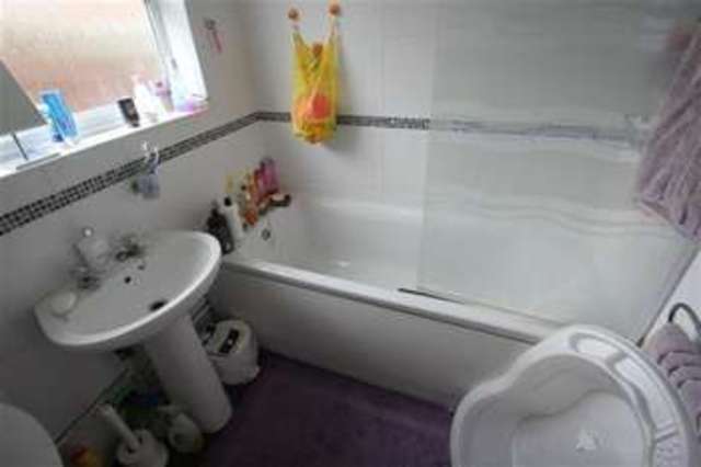  Image of 3 bedroom Terraced house for sale in Phoenix Road Ipswich IP4 at Rushmere St Andrew, IP4 4ND