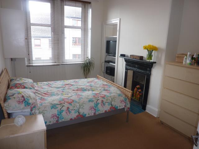  Image of 1 bedroom Flat to rent in Piersfield Grove Edinburgh EH8 at Meadowbank Edinburgh Edinburgh, EH8 7BU