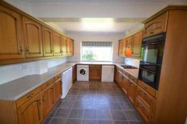  Image of 4 bedroom Detached house to rent in Pine Hill Epsom KT18 at Pine Hill  Epsom, KT18 7BG