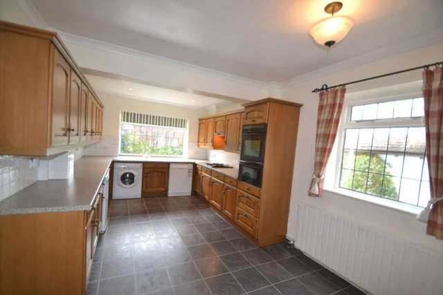  Image of 4 bedroom Detached house to rent in Pine Hill Epsom KT18 at Pine Hill  Epsom, KT18 7BG
