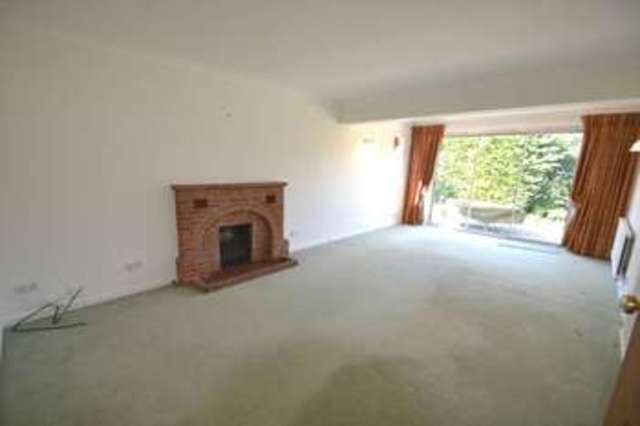  Image of 4 bedroom Detached house to rent in Pine Hill Epsom KT18 at Pine Hill  Epsom, KT18 7BG
