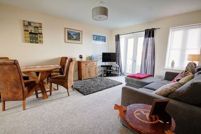  Image of 2 bedroom Flat for sale in Poppin Court Exeter EX2 at Poppin Court  Exeter, EX2 7FS