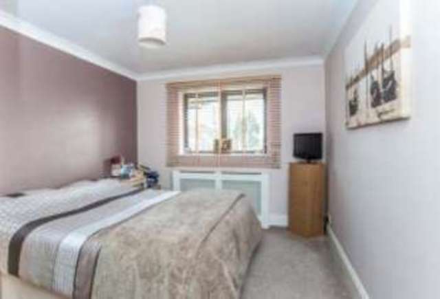  Image of 1 bedroom Flat for sale in Elm Road Dartford DA1 at Elm Road Dartford Dartford, DA1 2RF