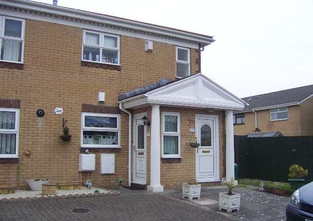  Image of 2 bedroom Flat to rent in Powderham Drive Cardiff CF11 at Grangetown Cardiff Grangetown, CF11 8ND