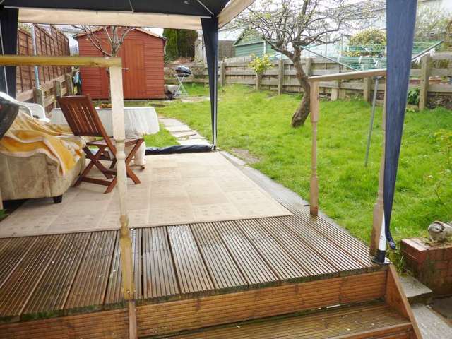  Image of 1 bedroom Flat for sale in Prestwick Road Watford WD19 at Prestwick Road South Oxhey Watford, WD19 6QE