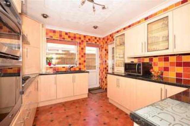  Image of 4 bedroom Bungalow for sale in Princes Avenue Walderslade Chatham ME5 at Walderslade Chatham Chatham, ME5 8AY