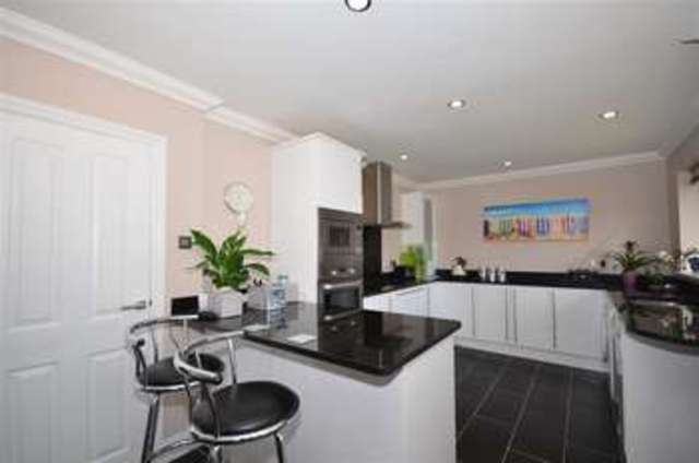  Image of 3 bedroom Bungalow for sale in Princess Margaret Avenue Cliftonville Margate CT9 at Cliftonville Margate Margate, CT9 3EQ