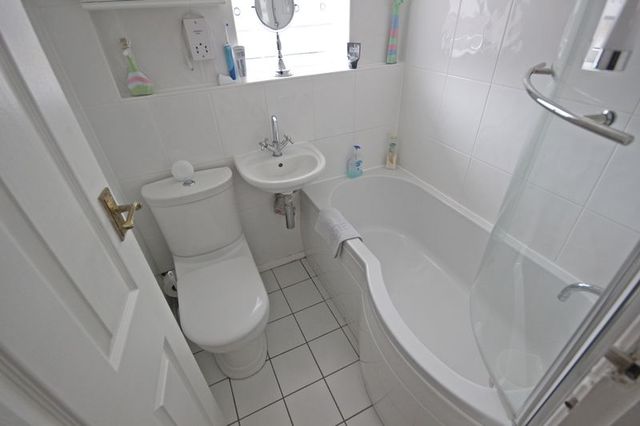  Image of 2 bedroom Semi-Detached house for sale in Chesford Road Luton LU2 at Chesford Road  Luton, LU2 8DR
