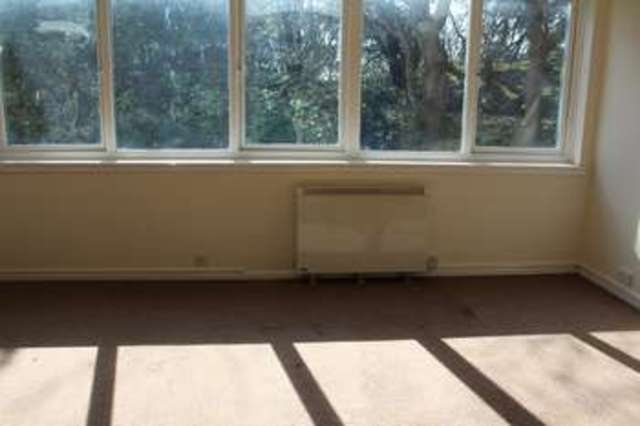  Image of 1 bedroom Flat to rent in Quarry Hill St. Leonards-on-Sea TN38 at St Leonards East Sussex St Leonards, TN38 0HP