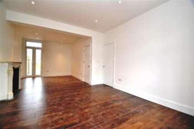  Image of 3 bedroom Semi-Detached house to rent in Queens Road London SW19 at Wimbledon, SW19 8NS