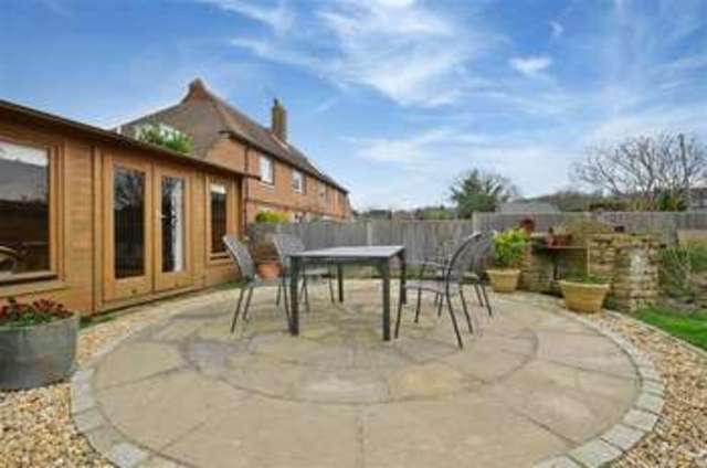  Image of 2 bedroom Maisonette for sale in Ramslye Road Tunbridge Wells TN4 at Tunbridge Wells Kent Tunbridge Wells, TN4 8LT