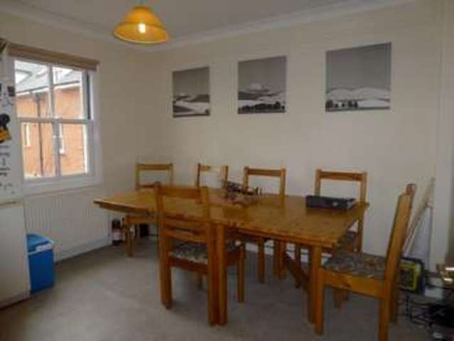  Image of 4 bedroom Detached house to rent in Ravensworth Gardens Cambridge CB1 at Cambridge, CB1 2XL