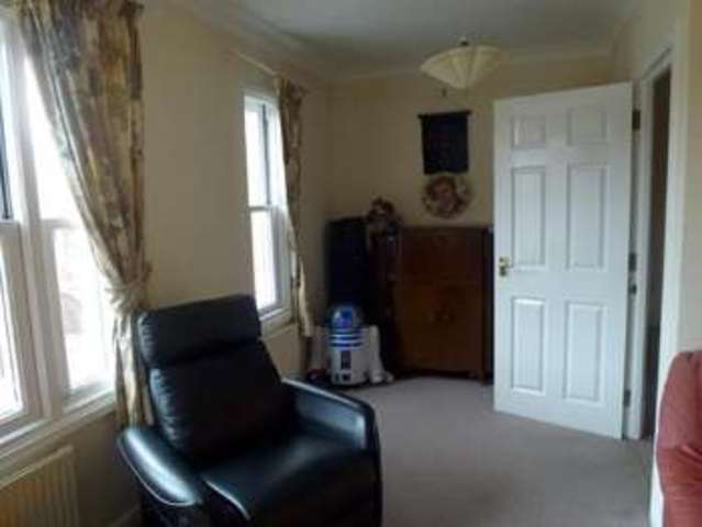 Image of 4 bedroom Detached house to rent in Ravensworth Gardens Cambridge CB1 at Cambridge, CB1 2XL