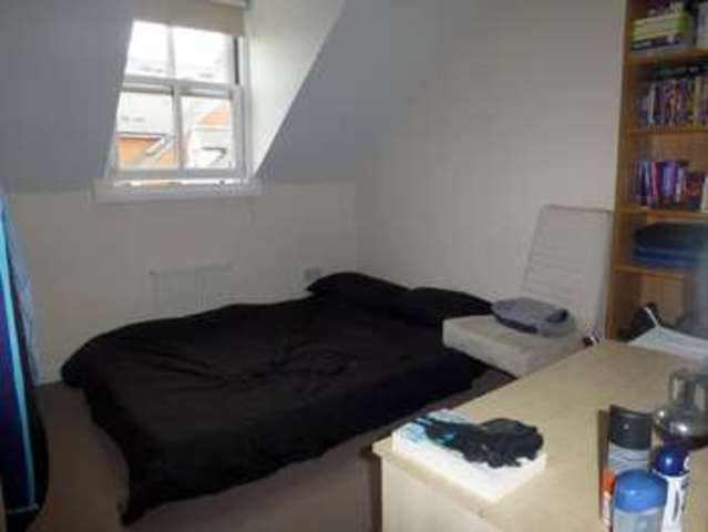  Image of 4 bedroom Detached house to rent in Ravensworth Gardens Cambridge CB1 at Cambridge, CB1 2XL