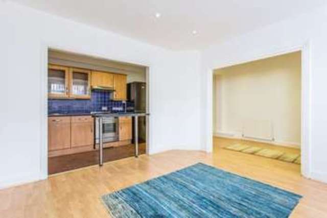  Image of 2 bedroom Flat for sale in Regency Square Brighton BN1 at Regency Square  Brighton, BN1 2FF