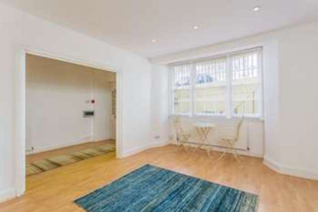  Image of 2 bedroom Flat for sale in Regency Square Brighton BN1 at Regency Square  Brighton, BN1 2FF