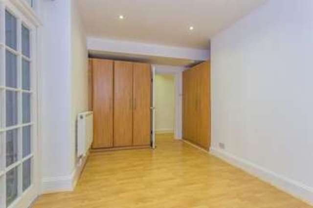  Image of 2 bedroom Flat for sale in Regency Square Brighton BN1 at Regency Square  Brighton, BN1 2FF