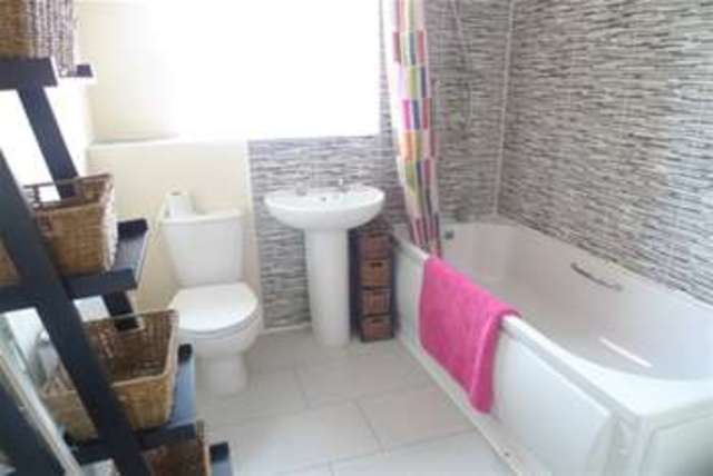  Image of 2 bedroom Flat to rent in Rider Close Nuneaton CV10 at Nuneaton, CV10 7GG