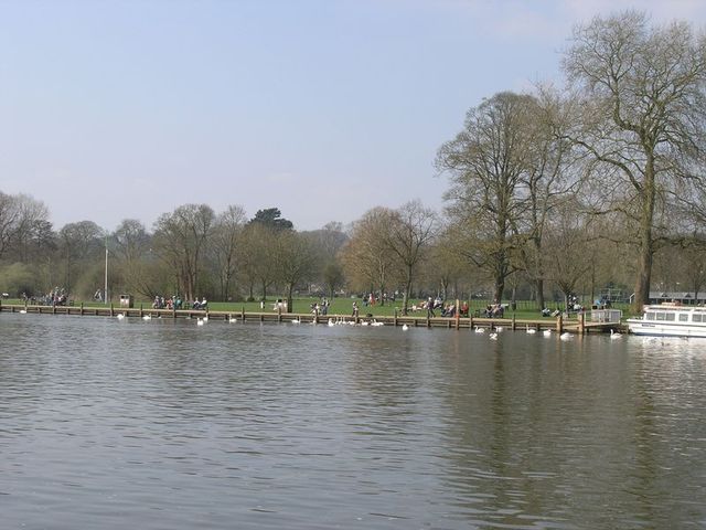  Image of 2 bedroom Flat for sale in Marlow Bridge Lane Marlow SL7 at Rivermead Court Marlow Bridge Lane Marlow, SL7 1SJ