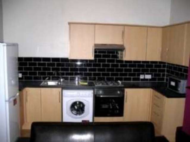  Image of 1 bedroom Ground Flat to rent in Richmond Road Cardiff CF24 at Richmond Road Roath Cardiff, CF24 3AS