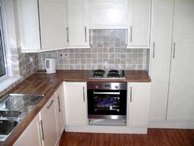  Image of 2 bedroom Flat to rent in Windermere Avenue Heath Cardiff CF23 at Windermere Avenue Roath Park Cardiff, CF23 5PS