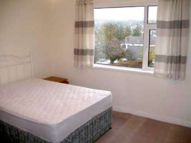  Image of 2 bedroom Flat to rent in Windermere Avenue Heath Cardiff CF23 at Windermere Avenue Roath Park Cardiff, CF23 5PS