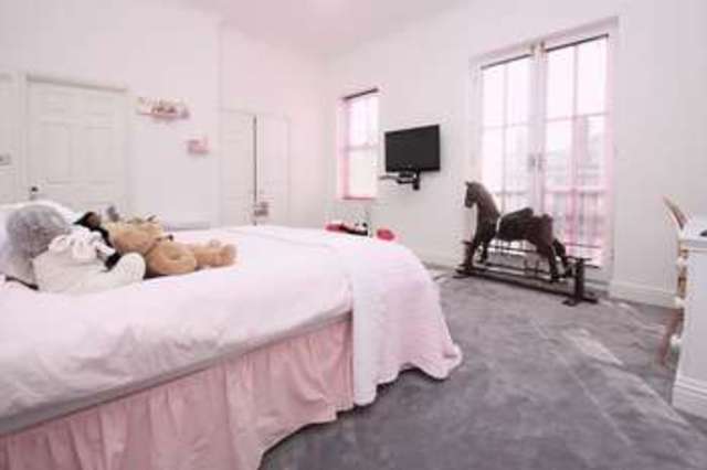  Image of 4 bedroom Terraced house for sale in Rosebury Square Woodford Green IG8 at Rosebury Square  Repton Park, IG8 8GT