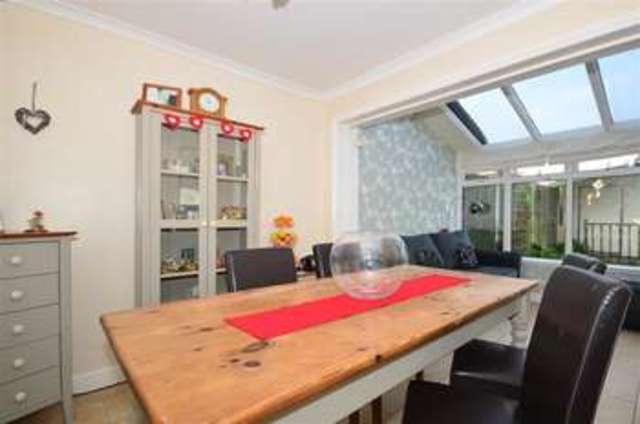  Image of 3 bedroom Semi-Detached house for sale in Rosemary Avenue Minster on Sea Sheerness ME12 at Halfway Sheerness Sheerness, ME12 3HX
