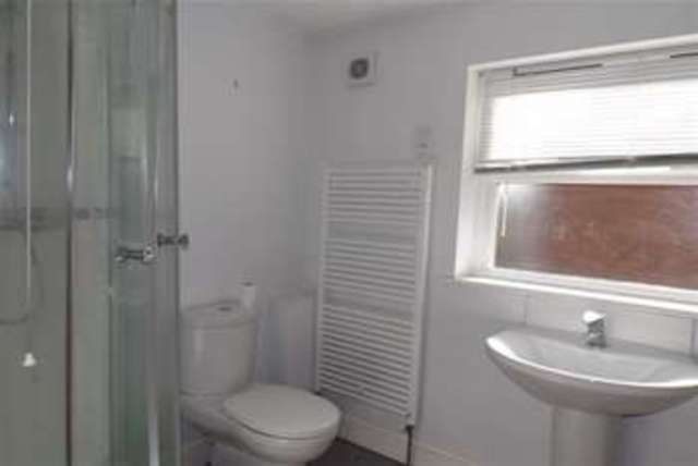  Image of 4 bedroom Terraced house to rent in Rowdens Road Wells BA5 at Wells, BA5 1TU
