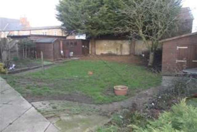  Image of 4 bedroom Detached house to rent in Wellingborough Road Rushden NN10 at Rushden, NN10 9YN