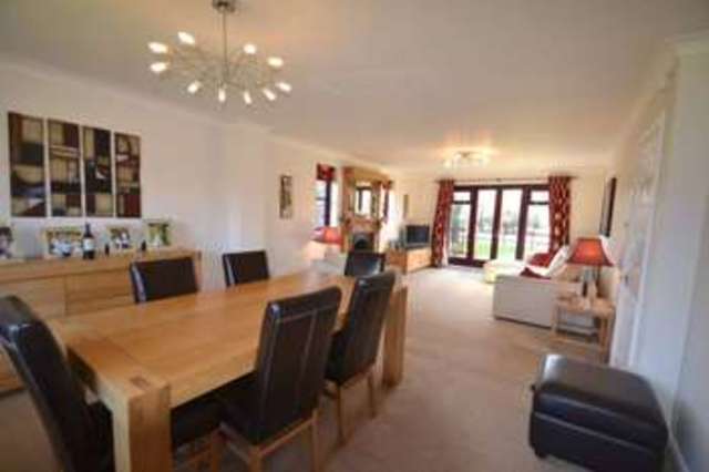  Image of 4 bedroom Detached house to rent in Rye Field Ashtead KT21 at Rye Field  Ashtead, KT21 2EH