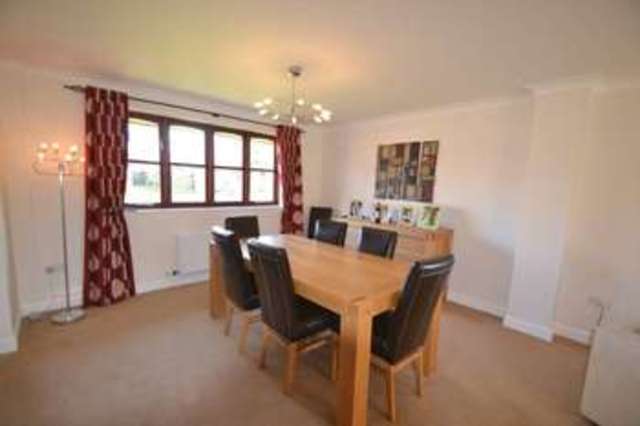  Image of 4 bedroom Detached house to rent in Rye Field Ashtead KT21 at Rye Field  Ashtead, KT21 2EH