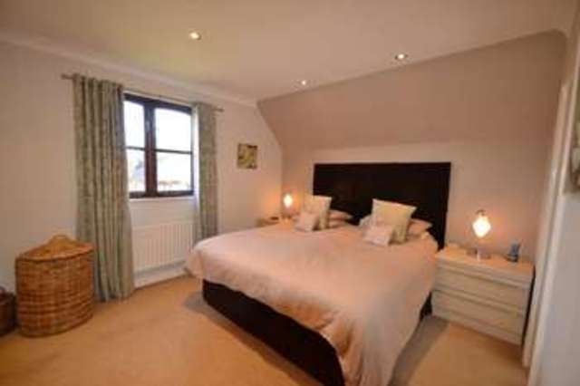  Image of 4 bedroom Detached house to rent in Rye Field Ashtead KT21 at Rye Field  Ashtead, KT21 2EH