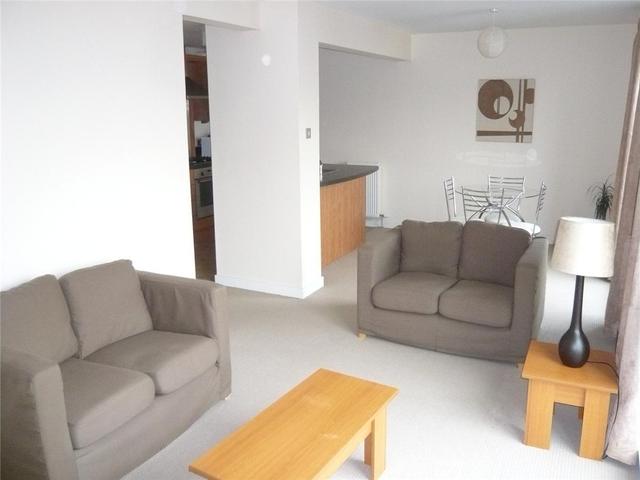  Image of 2 bedroom Flat to rent in Salamander Court Edinburgh EH6 at Leith Edinburgh Edinburgh, EH6 7JP