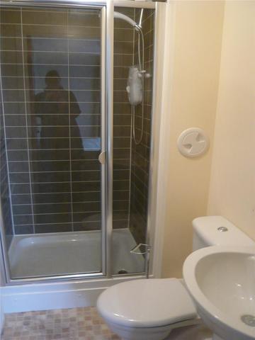  Image of 2 bedroom Flat to rent in Salamander Court Edinburgh EH6 at Leith Edinburgh Edinburgh, EH6 7JP