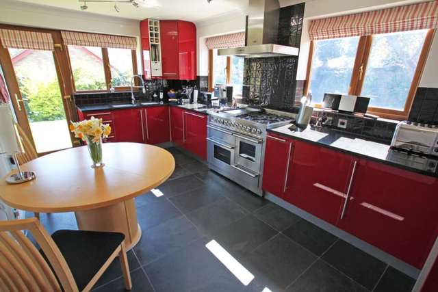  Image of 4 bedroom Detached house for sale in School Lane Harwell Didcot OX11 at School Lane Harwell Didcot, OX11 0ES