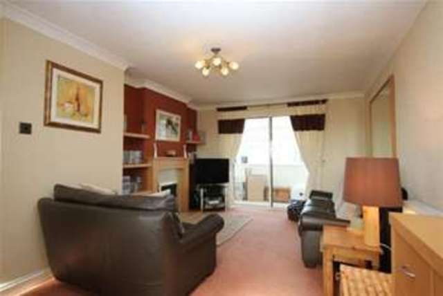  Image of 3 bedroom Property to rent in Walmer Road Seaford BN25 at Seaford, BN25 3TN