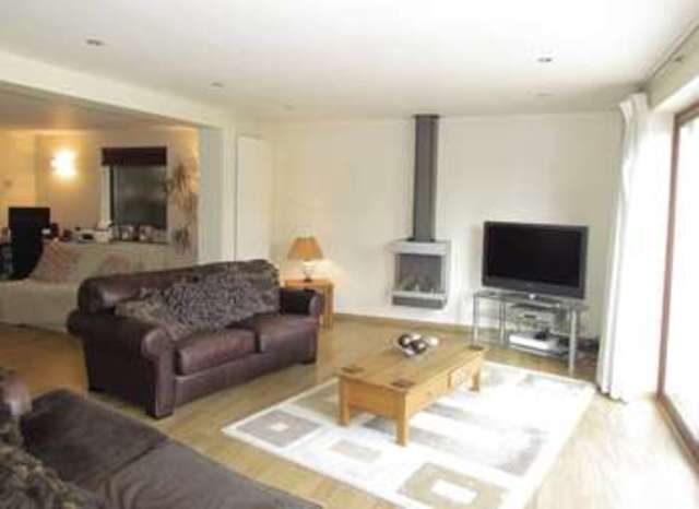  Image of 4 bedroom Detached house for sale in Sedgewell Road Sonning Common Reading RG4 at 24a Sedgewell Road Sonning Common Reading, RG4 9TA