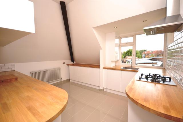  Image of 2 bedroom Property to rent in Seymour Road London N3 at Finchley, N3 2NG