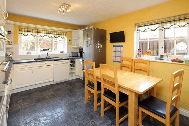  Image of 4 bedroom Detached house for sale in Shaftesbury Close Priorslee Telford TF2 at Shaftesbury Close Priorslee Telford, TF2 9GW