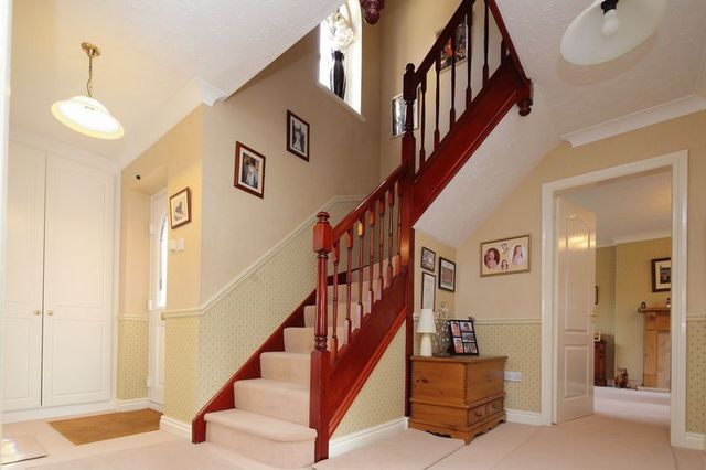  Image of 4 bedroom Detached house for sale in Shaftesbury Close Priorslee Telford TF2 at Shaftesbury Close Priorslee Telford, TF2 9GW